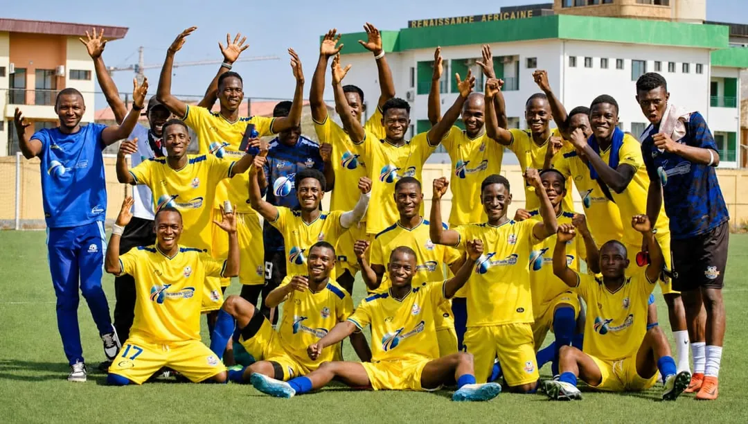 Les dirigeants et supporters de MAKONA FC à Guéckédou